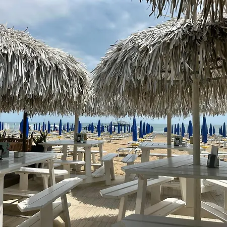 Paradise House & Garden Lignano Sabbiadoro